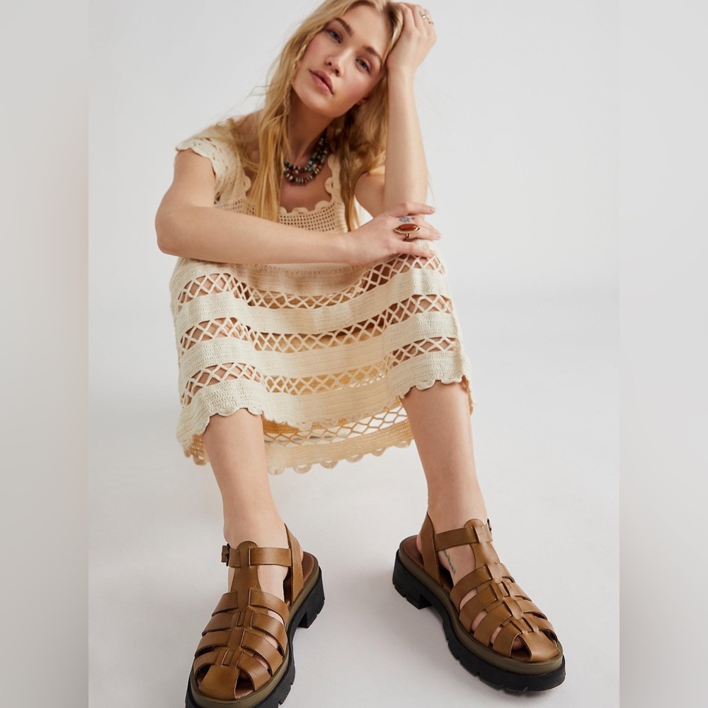 Free People Delaney Fisherman Sandals Dark Sand Chunky Retro Size 39.5 9.5 US